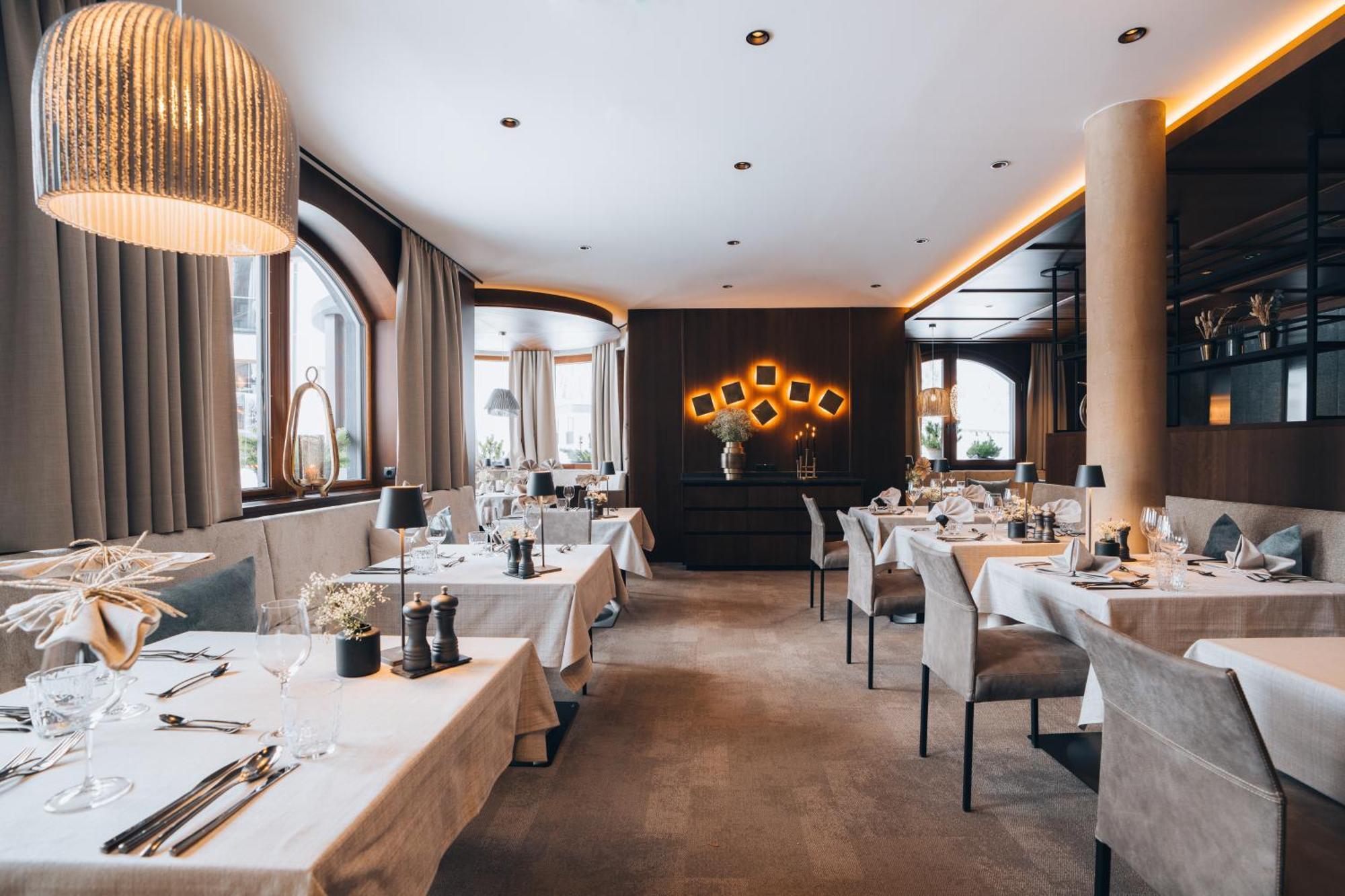 Boutique Hotel Mandarfnerhof Sankt Leonhard im Pitztal